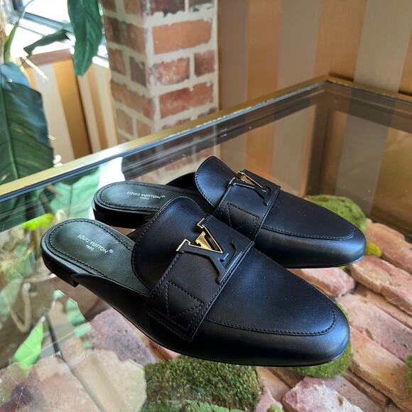 LOUIS VUITTON LV Capri Black Calf Leather Open Back Loafer Sz 37.5 - Picture 3 of 5